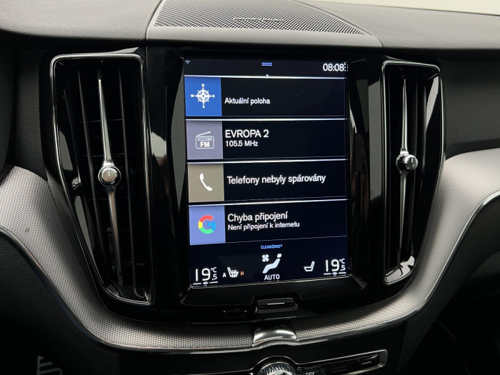 Volvo XC60 T4 R-DESIGN AUT