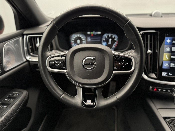 Volvo V60 T6 AWD R-DESIGN POLESTAR
