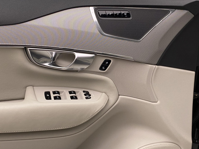 Volvo XC90 T8 TWIN ENGINE INSCRIPTION CZ