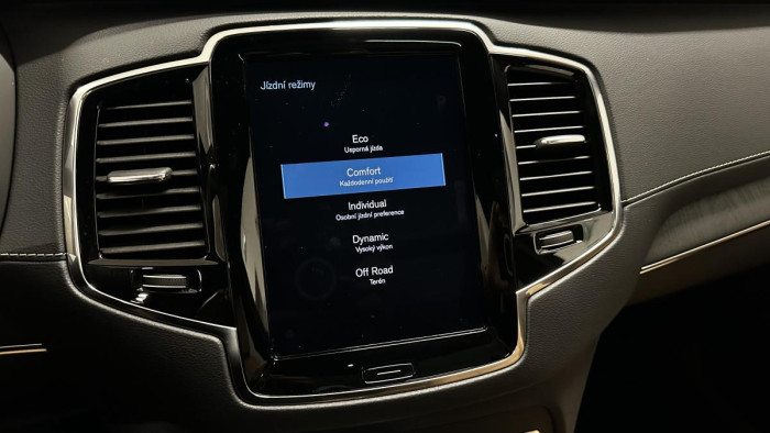 Volvo XC90 B5 AWD INSCRIPTION REZERVACE