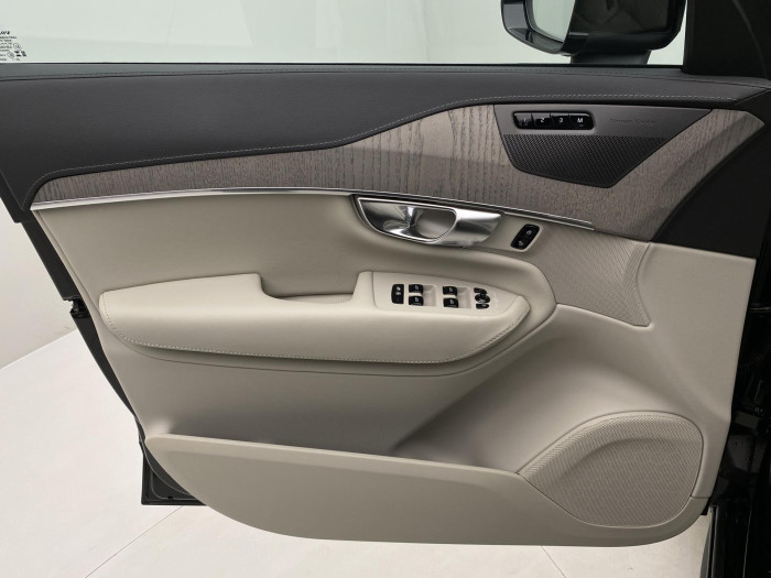 Volvo XC90 T8 AWD RECHARGE BRIGHT PLUS 7m