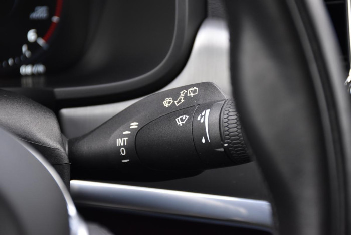Volvo V90 D4 AWD MOMENTUM REZERVACE 2.0 d Momentum