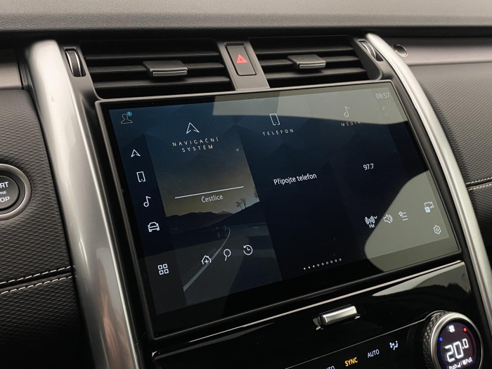 Land Rover Discovery D250 Dynamic SE REZERVACE 3.0 d Dynamic SE