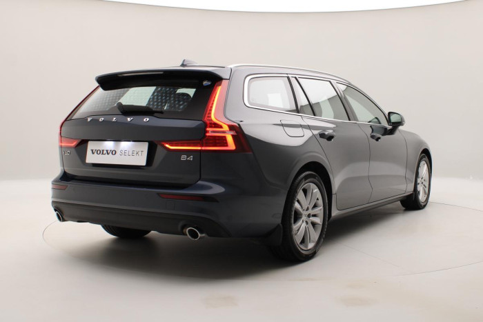 Volvo V60 B4 MOMENTUM REZERVACE 2.0 Momentum