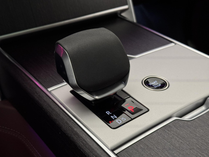 Land Rover Range Rover P530 AUTOBIOGRAPHY REZERVACE