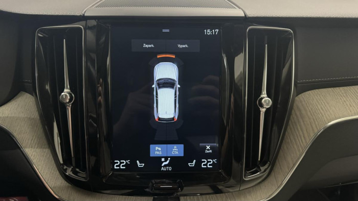 Volvo XC60 B5 AWD INSCRIPTION REZERVACE