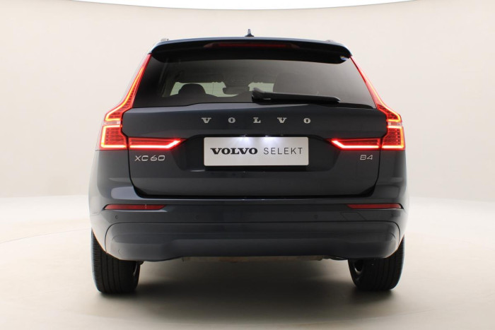 Volvo XC60 B4 CORE AUT CZ REZERVACE