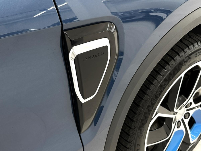 Lynk & Co 01 PHEV DCT AUT 1.maj.