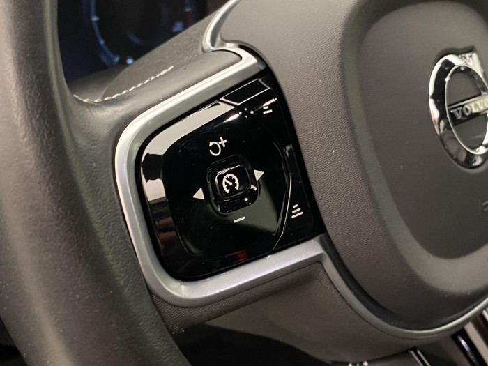 Volvo XC60 D4 R-DESIGN AUT 2.0 d