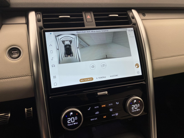 Land Rover Discovery D300 AWD AUT CZ 7míst 3.0 d