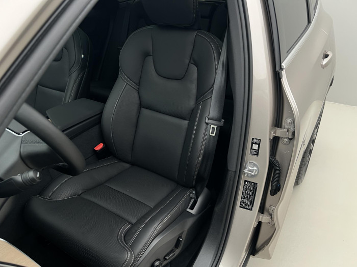 Volvo XC60 T6 AWD RECHARGE BRIGHT ULTRA