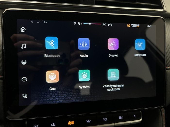 MG ZS 1.5 ESSENTIAL PLUS CZ 1.maj.