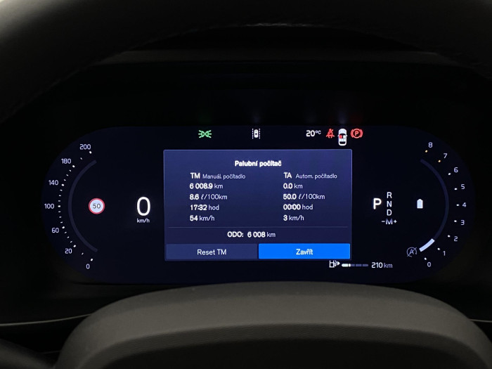 Volvo XC40 B3 DARK PLUS AUT CZ