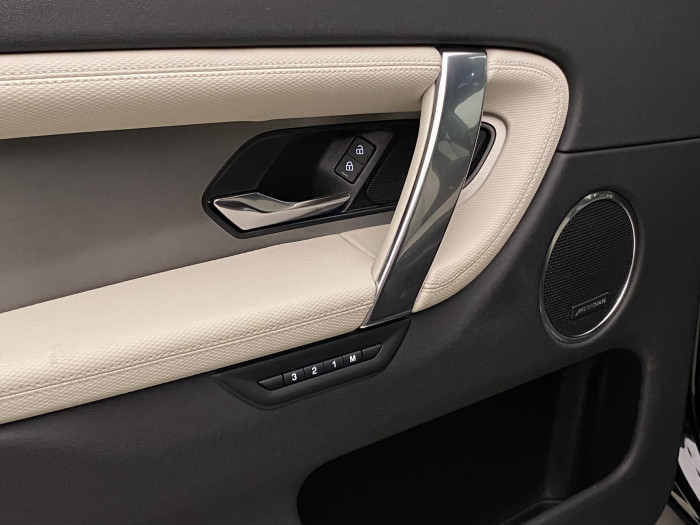 Land Rover Discovery Sport D200 AWD R-DYNAMIC REZERVACE 2.0 d Dynamic