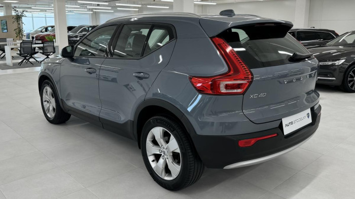 Volvo XC40 T2 MOMENTUM ADVANCED REZERVACE 1.5 Momentum
