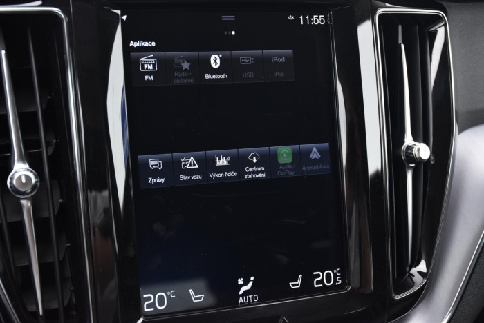 Volvo XC60 B5 AWD MOMENTUM AUT REZERVACE 2.0 Momentum