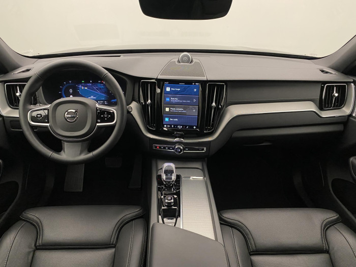 Volvo XC60 T6 AWD ULTRA DARK AUT CZ