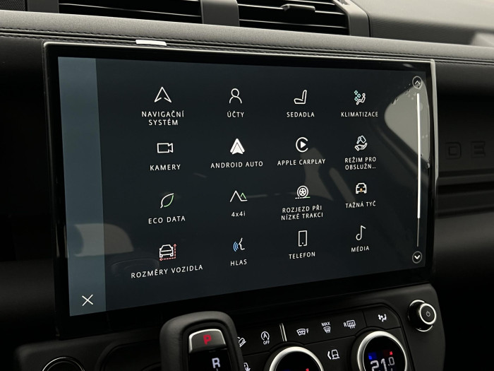 Land Rover Defender 110 D250 X-DYNAMIC SE AWD Aut 3.0 d Dynamic SE