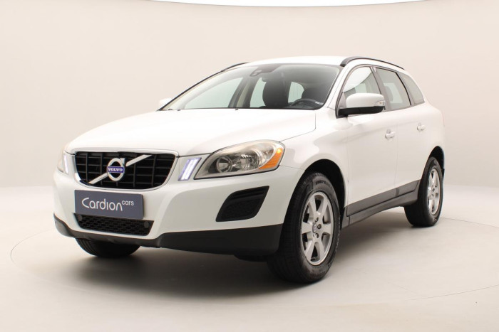 Volvo XC60 D3 AWD KINETIC REZERVACE 2.4 d