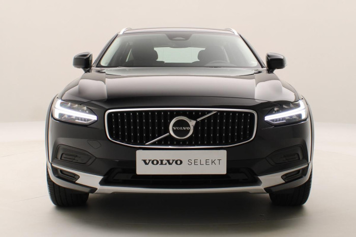 Volvo V90 CC B4 AWD PLUS AUT CZ 1.maj