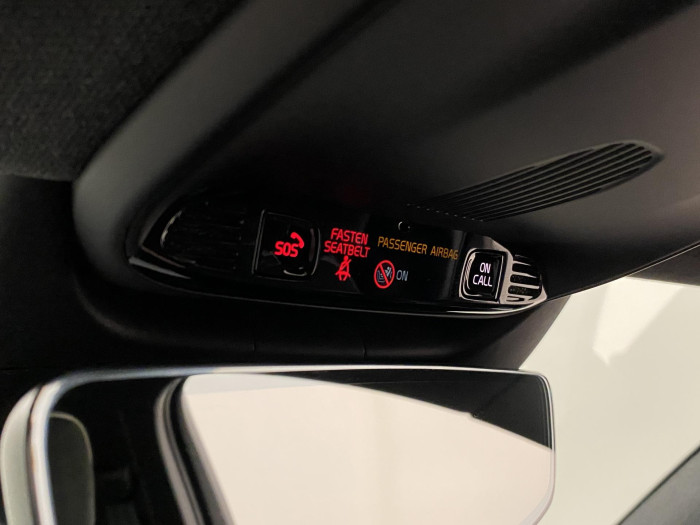 Volvo XC40 T3 R-DESIGN AUT 1.maj.