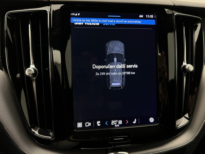 Volvo XC60 B4 AWD R-DESIGN AUT CZ