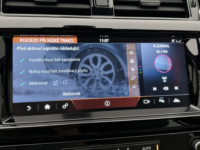 Land Rover Discovery 3.0 TDV6 HSE AWD AUT CZ