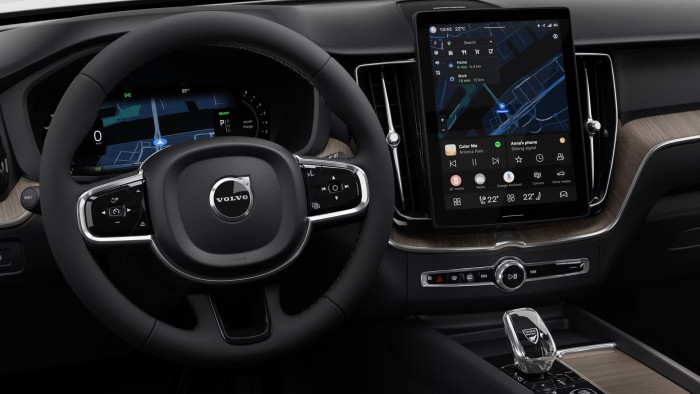 Volvo XC60 B5 AWD AUT DARK PLUS