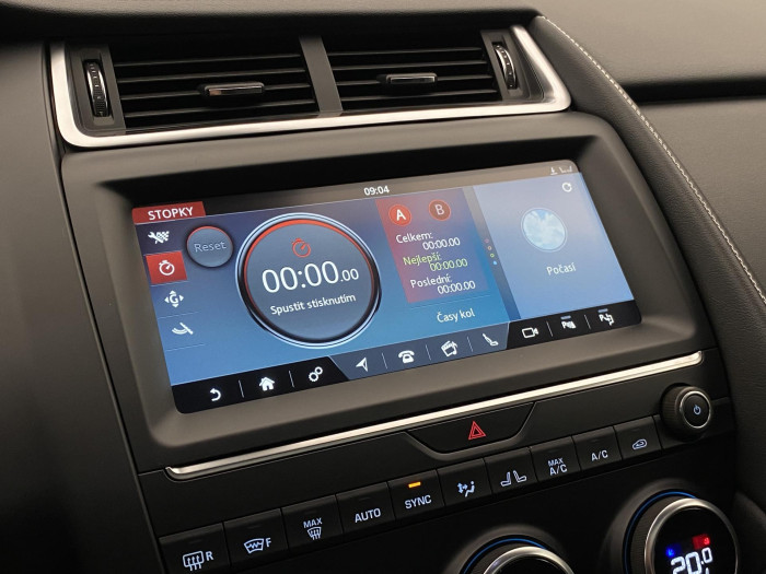 Jaguar E-Pace P300 AWD R-DYNAMIC REZERVACE 2.0 Dynamic