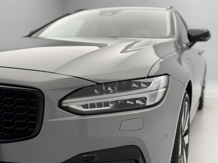 Volvo V90 T6 AWD RECHARGE PLUS DARK AUT
