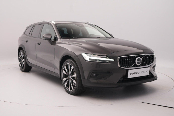 Volvo V60 CC B5 AWD PLUS