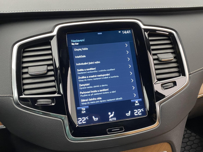 Volvo XC90 B5 AWD INSCRIPION AUT CZ