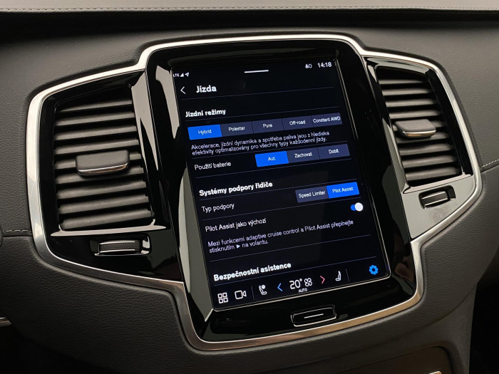 Volvo XC90 T8 AWD ULTIMATE DARK RECHARGE