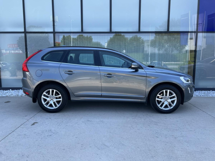 Volvo XC60 D4 AWD MOMENTUM Aut 2.4 d Momentum