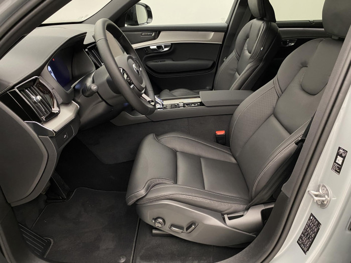 Volvo XC90 B5 AWD BLACK EDITION PLUS 7