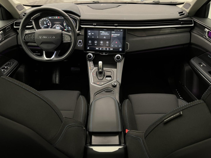 Lynk & Co 01 HEV Aut