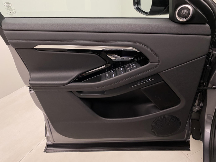 Land Rover Range Rover Evoque D200 SE AWD REZERVACE 2.0 d SE