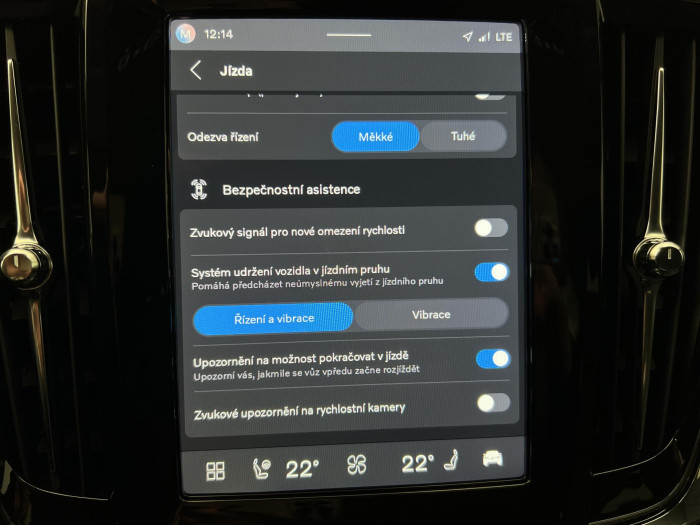 Volvo V90 T6 AWD RECHARGE CORE AUT 1.maj