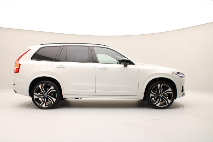 Volvo XC90 B6 AWD R-DESIGN REZERVACE