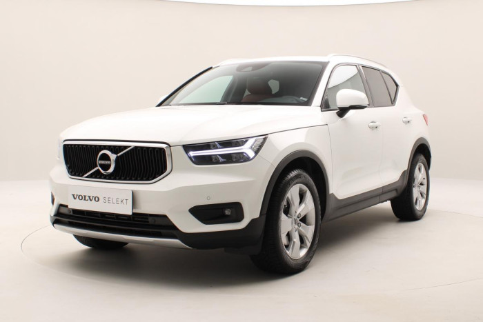 Volvo XC40 T4 AWD MOMENTUM AUT CZ 1.maj 2.0 Momentum