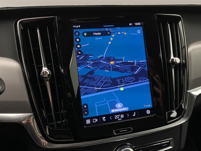 Volvo V90 CC B4 AWD PLUS AUT CZ 1.maj.