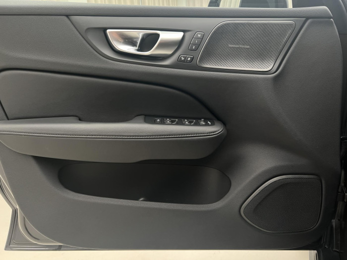 Volvo V60 CC B5 AWD PLUS BRIGHT AUT