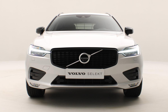 Volvo XC60 B4 AWD R-DESIGN AUT REZERVACE