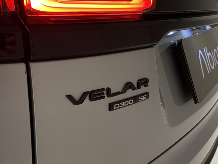 Land Rover Range Rover Velar D300 SE AWD AUT REZERVACE 3.0 d SE