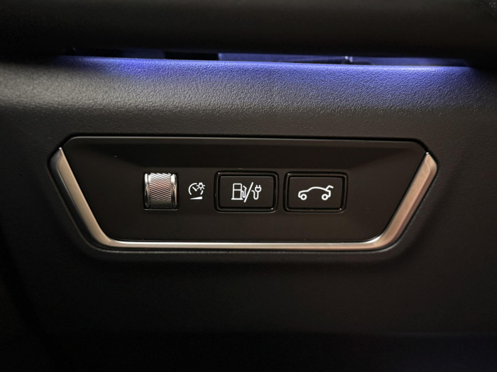 Lynk & Co 01 PHEV DCT AUT 1.maj