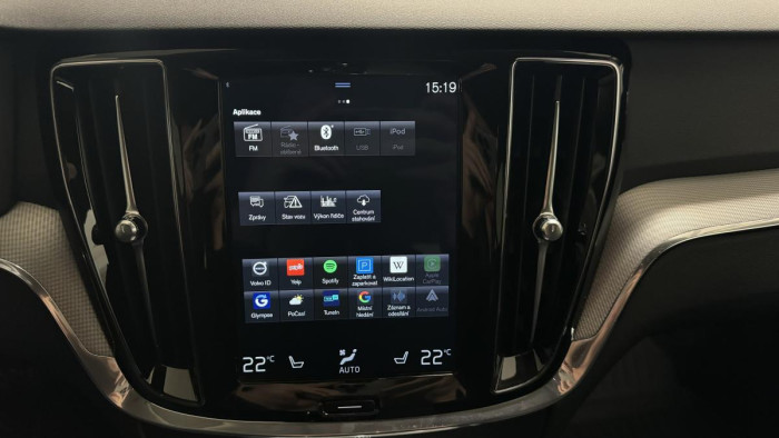 Volvo V60 CROSS COUNTRY D4 AWD REZERVACE 2.0 d