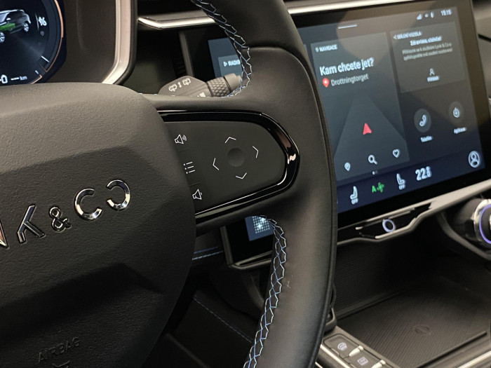 Lynk & Co 01 PHEV DCT AUT 1.maj