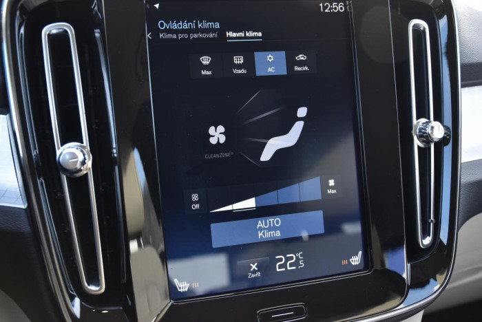 Volvo XC40 D3 MOMENTUM 1.maj. REZERVACE 2.0 d Momentum