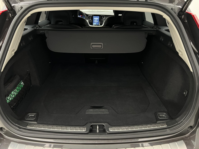 Volvo V60 CC B5 AWD PLUS BRIGHT AUT