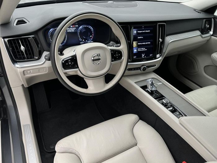 Volvo S60 B3 INSCRIPTION AUT CZ